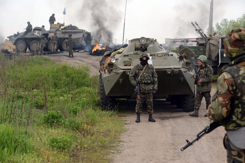 當地時間5月2日，烏克蘭Andreevka，烏克蘭當局出動軍隊包圍斯拉維揚斯克，準備正式發起軍事行動。據悉俄羅斯譴責其為“針對平民的犯罪行為”。