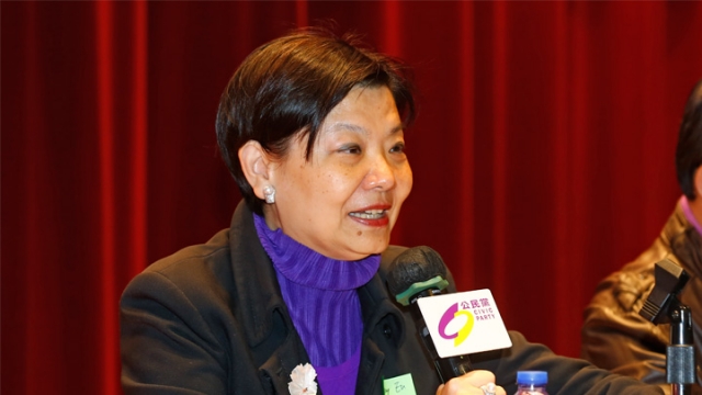 資深大律師余若薇明白一旦被捕，隨時可能要面對刑責和令自己專業資格受影響。