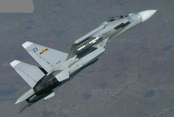 原文配图：解放军装备的苏-30MK2，俄媒称歼-16以此为基础研制